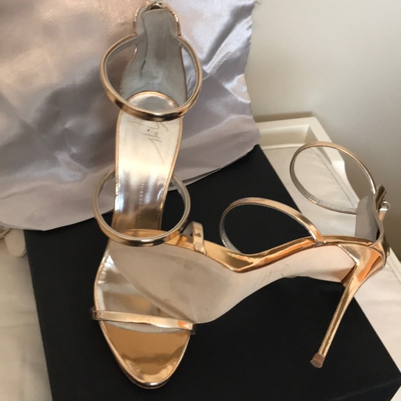 Giuseppe Zanotti- New Year’s Perfect Shoe!!! - Picture 2 of 5